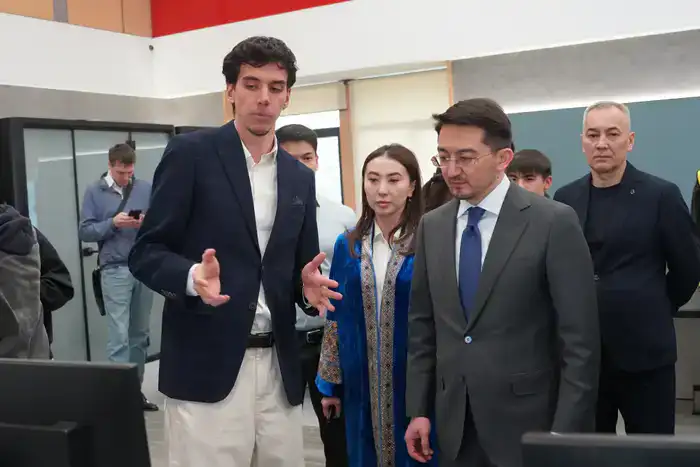 От Apple Store в госуслугах до крупнейшего AI Хаба, как развиваются технологии в Алматы (4)