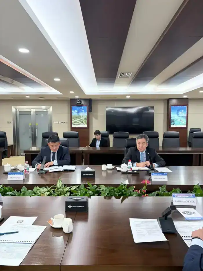 Ускорение строительства железной дороги между Казахстаном и Китаем: влияние на транспортные связи и экономическое сотрудничество