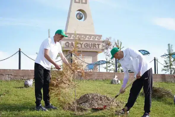 ТУРКЕСТАН: ОКОЛО ВОСЬМИ ТЫСЯЧ САЖЕНЦЕВ ВЫСАДИЛИ В КАЗЫГУРТСКОМ РАЙОНЕ В РАМКАХ ПРОЕКТА «ТАЗА ҚАЗАҚСТАН» (2)