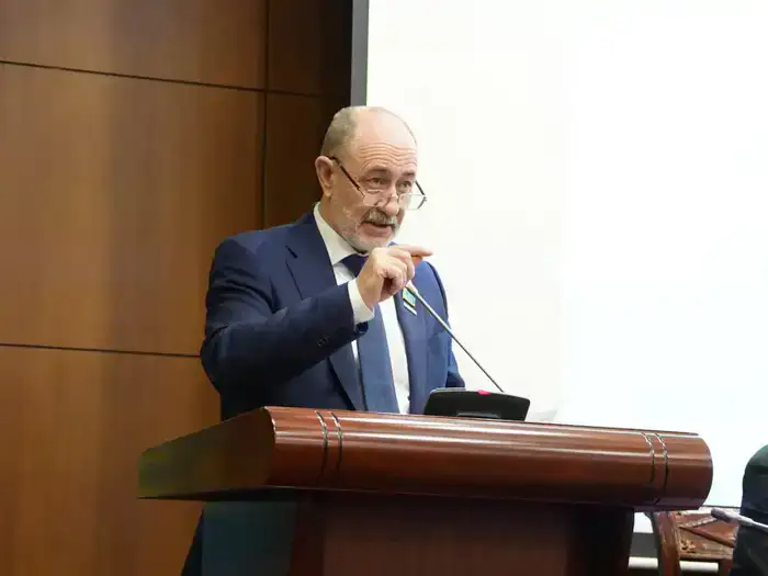 В Министерстве экологии состоялась встреча с членами Общенациональной коалиции по разъяснению проекта новой Конституции (4)