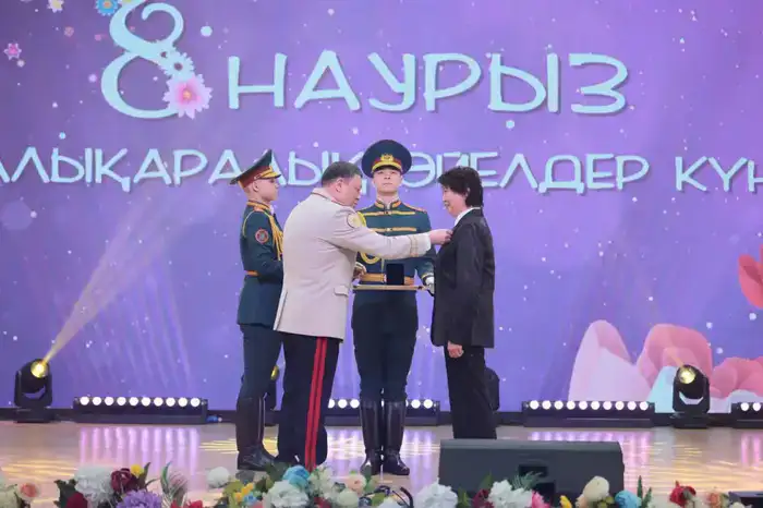 Награждение руководителя хора полиции ВКО способствует дальнейшему развитию культурной инициативы в регионе