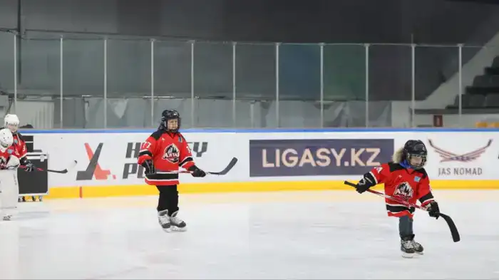 В ВКО стартовал турнир по хоккею среди детей и подростков (6)