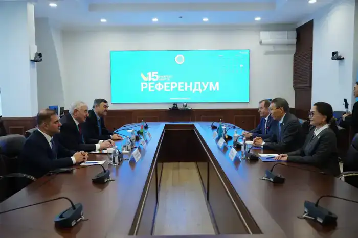 Референдум в Казахстане вызвал беспрецедентный интерес международных наблюдателей (8)