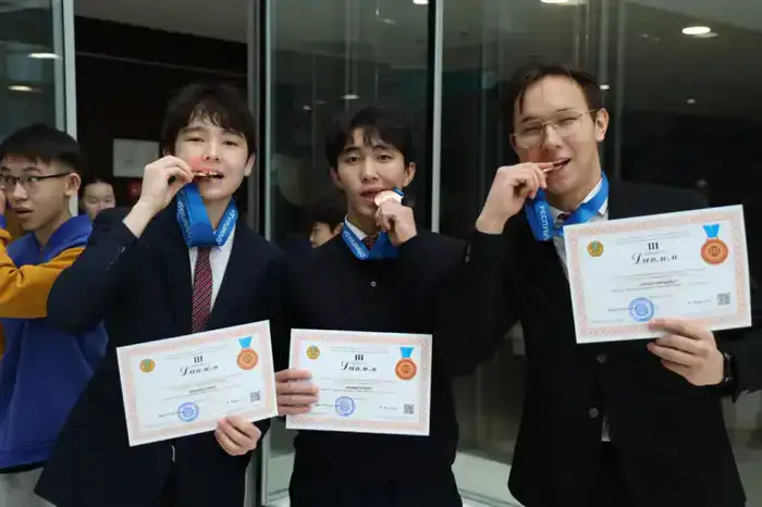 Рекордный год для школьников Казахстана на международных олимпиадах и научных конкурсах (5)