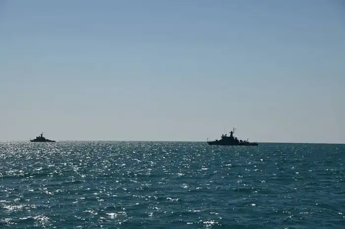 Военно-морские силы Казахстана отработали задачи в Каспийском море (4)