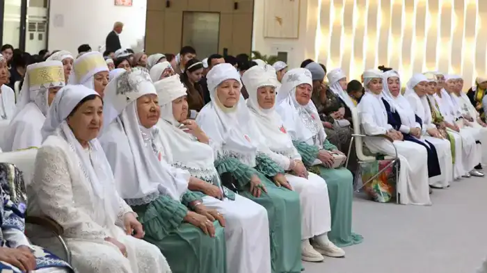 Международная акция «Ақ орамал» в Туркестане: празднование материнства и семейных традиций