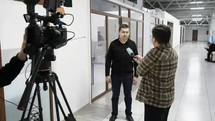 В ОБЛАСТИ АБАЙ ОБСУДИЛИ ПРОЕКТ НОВОЙ КОНСТИТУЦИИ С КОЛЛЕКТИВОМ ТОО «ARAI EAST FOOD» (3)