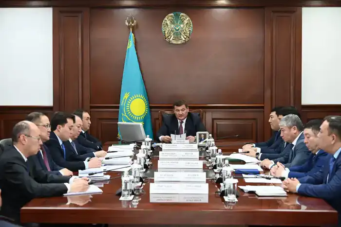 Обсуждены вопросы развития автодорожной отрасли (6)