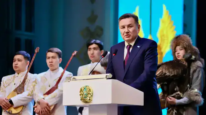 Республиканский командный айтыс в Восточно-Казахстанской области: культурный обмен между регионами Казахстана