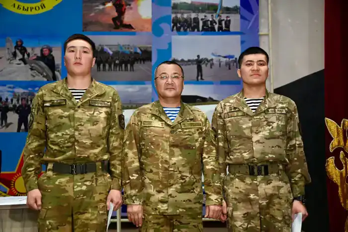 Начальник Генерального штаба проверил боеготовность кораблей Военно-морских сил (8)