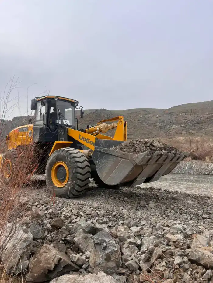 Ремонтные работы на Бартогайском и Куртинском водохранилищах и очистка реки Шелек: в Алматинской области ведется подготовка к паводковому периоду (6)