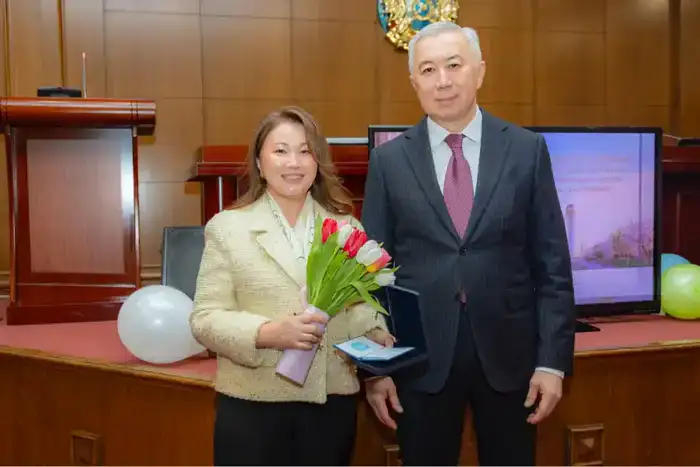 Торжественное собрание в Министерстве национальной экономики Казахстана, посвященное Международному женскому дню