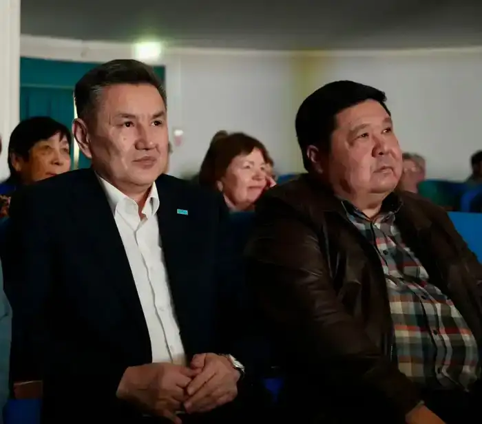 В ВКО состоялась премьера спектакля «Ангел в тюбетейке» (2)