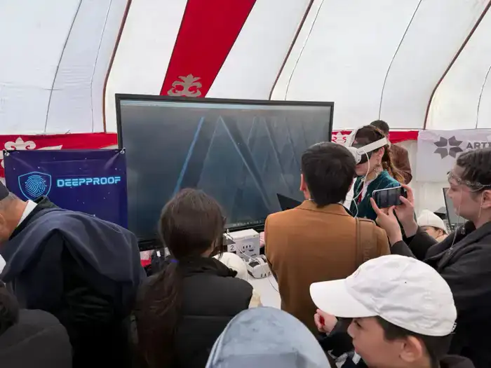 В Мангистау представили «умную юрту» (2)