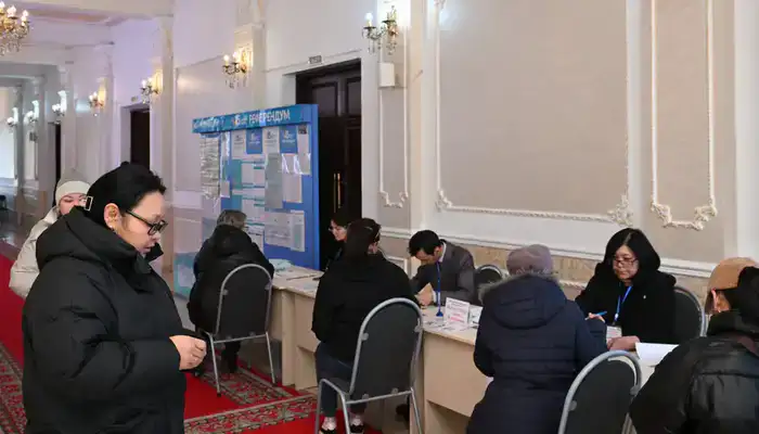 «Я проголосовал за процветание нашей страны»: аким области Жетісу принял участие в референдуме (2)
