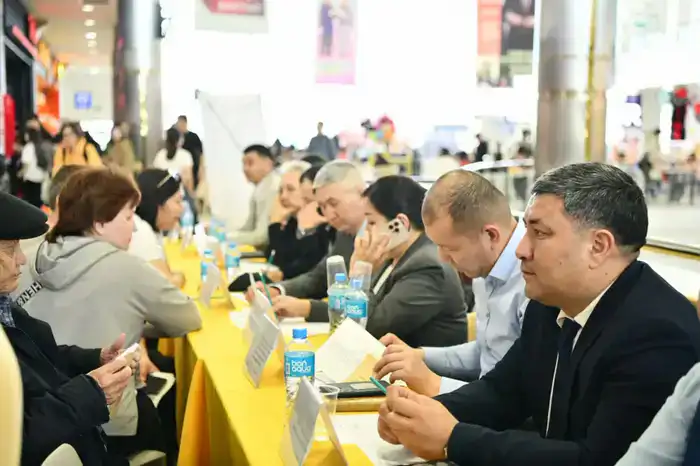 Правовая аптека: жители Актобе получили юридическую помощь в борьбе с правовыми недугами