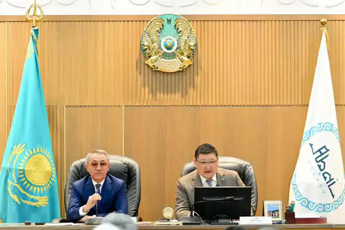 Члены общественного совета области Абай выразили поддержку новой Конституции (8)