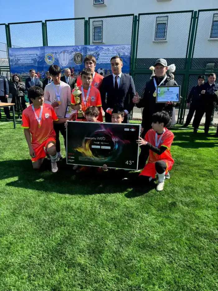 Артур Ластаев участникам турнира по мини-футболу: Это путь спорта и активной жизни (5)