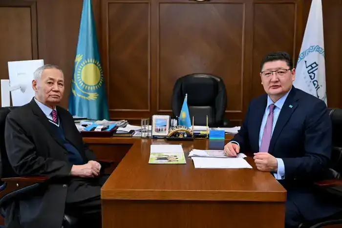 Аким области встретился с абаеведом Арапом Еспенбетовым (3)