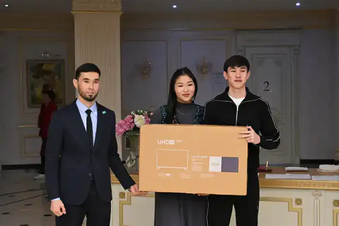 Наурызнама – 2026: в Талдыкоргане в рамках «Шаңырақ күні» одновременно четыре пары торжественно вступили в брак (4)