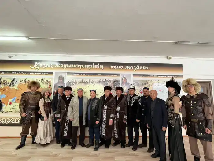 В школе района Алтай открыт кабинет национальных традиций (8)