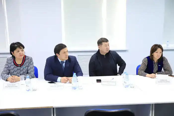 Обсуждение ключевых социальных вопросов на приеме граждан акима Актюбинской области