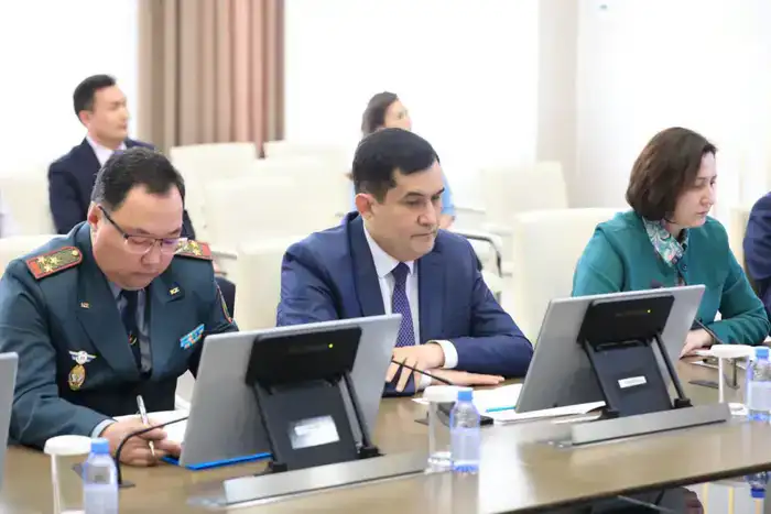 В Актобе рассмотрели вопросы противодействия коррупции и обеспечения безопасности в чрезвычайных ситуациях (6)