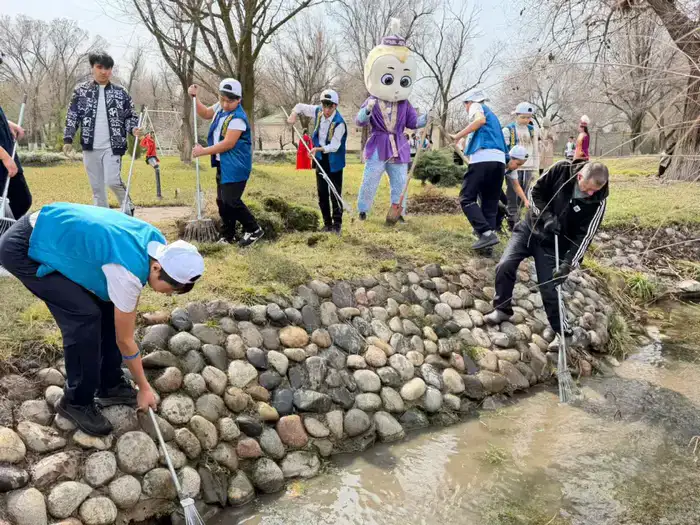 Юные казахстанцы принимают участие в республиканской акции «Мөлдір бұлақ» (3)