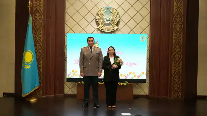 Глава МЧС поздравил женщин ведомства и вручил государственные награды (9)