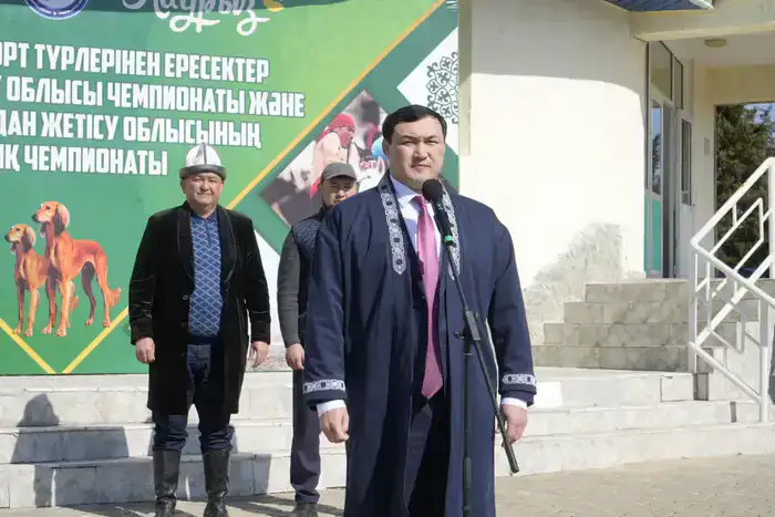 Национальный день спорта в Жетісу: дети сыграли в асыки с помощью роботов (6)