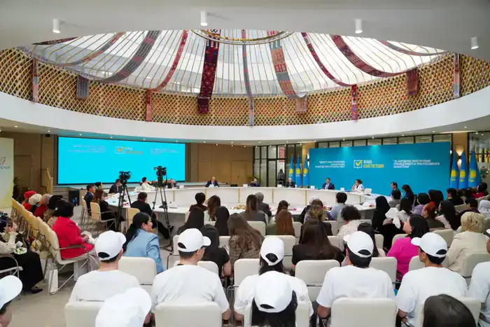 Туркестан: Конституция как шанс на новое начало!