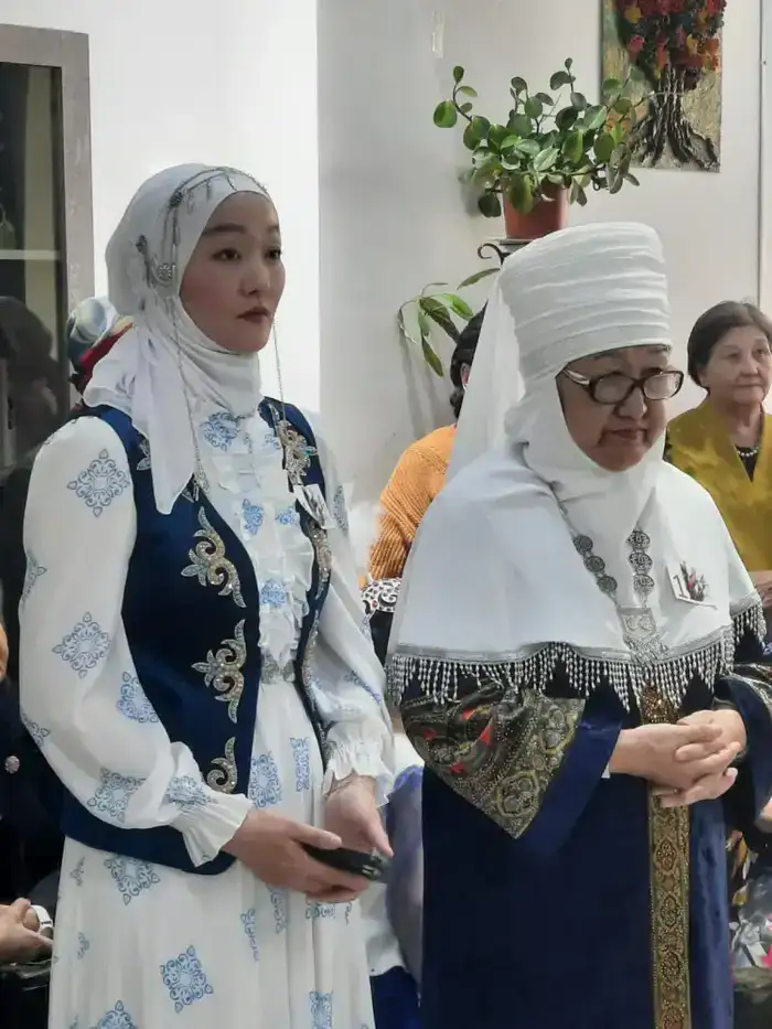 В Астане прошел конкурс, объединяющий снох и свекровей в честь Международного женского дня