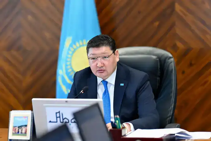 В области Абай рассмотрели ход подготовки к весенне-полевым работам (8)