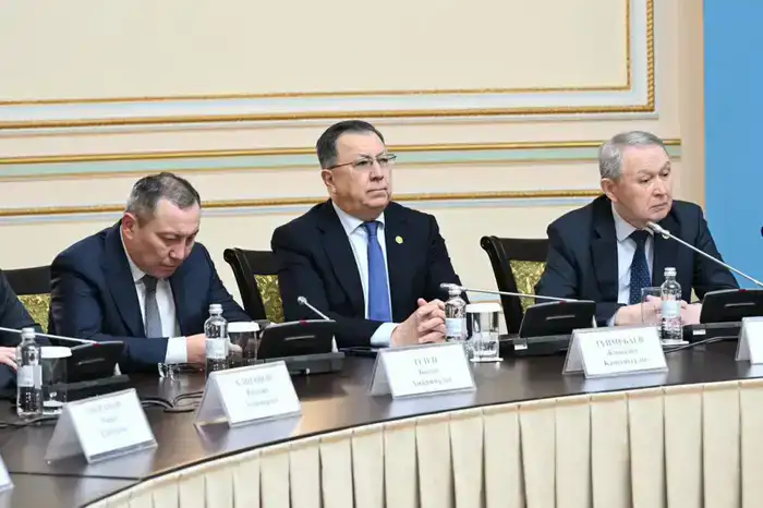 Круглый стол по новой Конституции в Алматы