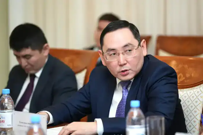 Ерлан Аккенженов провел совещание по обеспечению безопасности энергетической инфраструктуры Казахстана (3)