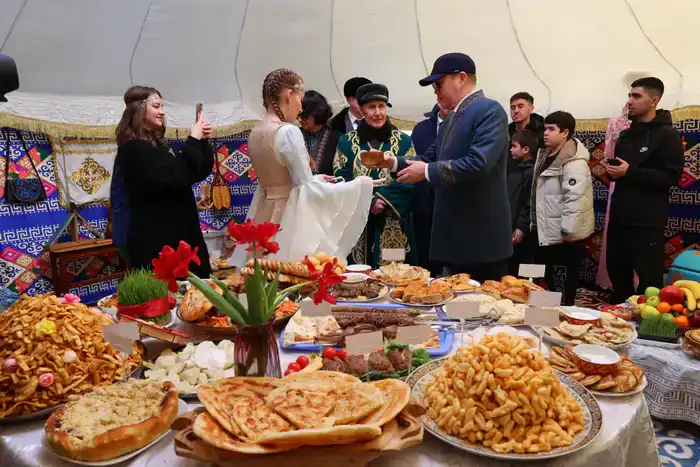 Поздравление акима области с праздником Наурыз (8)