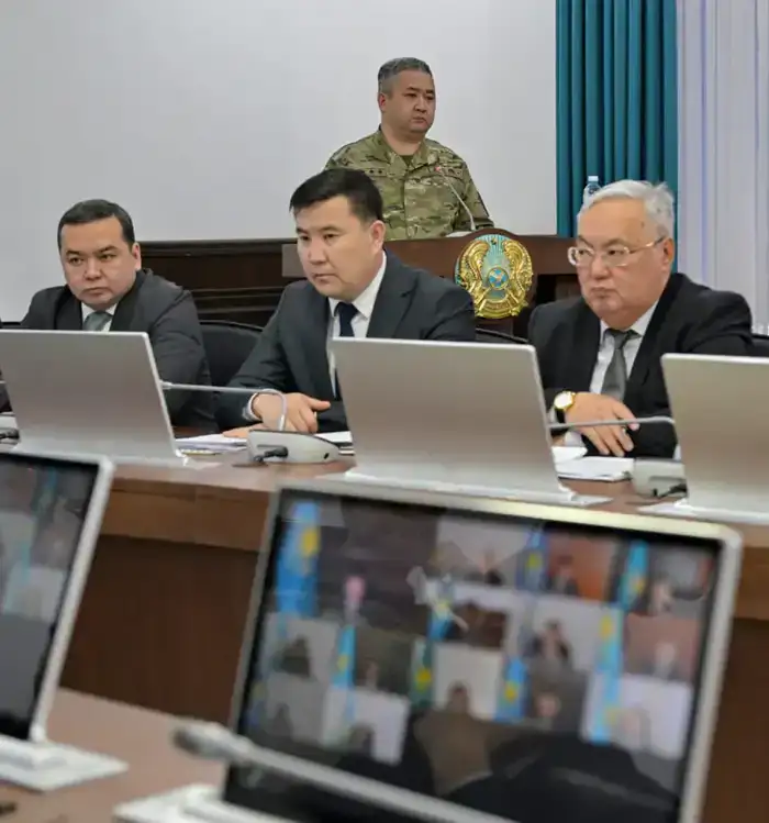 Сегодня в акимате области рассмотрели вопросы подготовки к паводковому периоду и организации мероприятий, посвященных Международному женскому дню и празднику Наурыз (2)