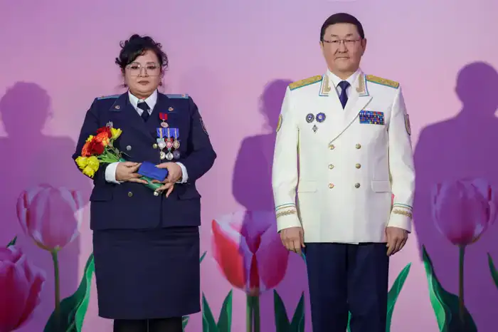 В Генеральной прокуратуре состоялось торжественное мероприятие, посвящённое Международному женскому дню (2)