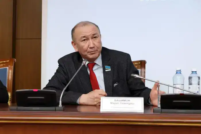 Сотрудникам Министерства просвещения разъяснили положения проекта новой Конституции