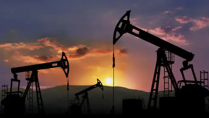 Рост цен на нефть выше 100 долларов: последствия военной операции США и Израиля против Ирана