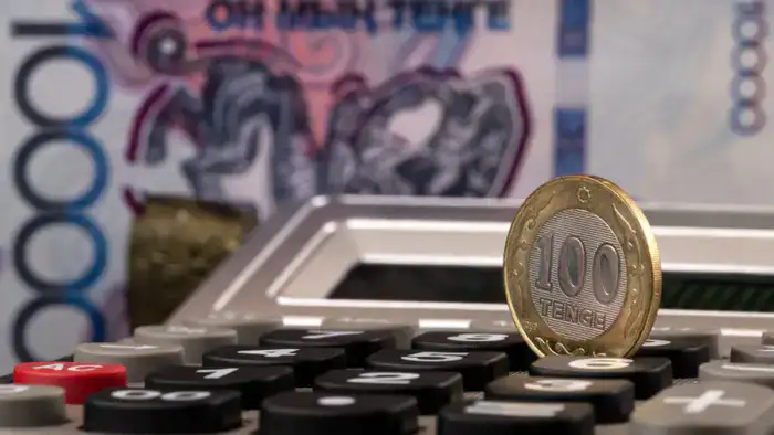 Международные события: повышение зарплат в Казахстане и визит Путина в Астану