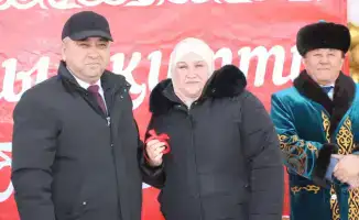 Девять многодетных семей получили ключи от новых квартир в Каркаралинском районе перед Наурызом