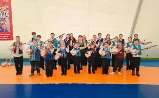 В Карагандинской области прошел республиканский челлендж, в котором 10 тысяч юных домбристов исполнили кюи