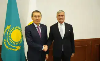 Встреча с международными наблюдателями перед республиканским референдумом в Центральной комиссии