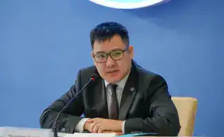 Массовое исполнение казахской песни в Усть-Каменогорске как проявление культурной идентичности