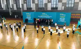 Форум в Астане поддержка новой Конституции участие тысячи человек