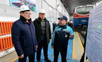 Посещение Акимом области локомотивного депо «Қамқор Локомотив» в Аягозе: значение для экономики региона