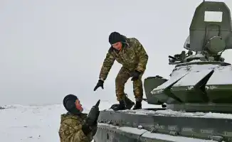 Боевые занятия танкистов на полигоне Усть-Каменогорска с Т-72