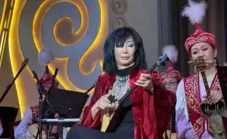 Два гения: Жамбыл и Дина в одном концерте!