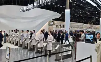 Kazakhstan's Deputy Minister of Transport Discusses AI Innovations at MWC Barcelona 2026